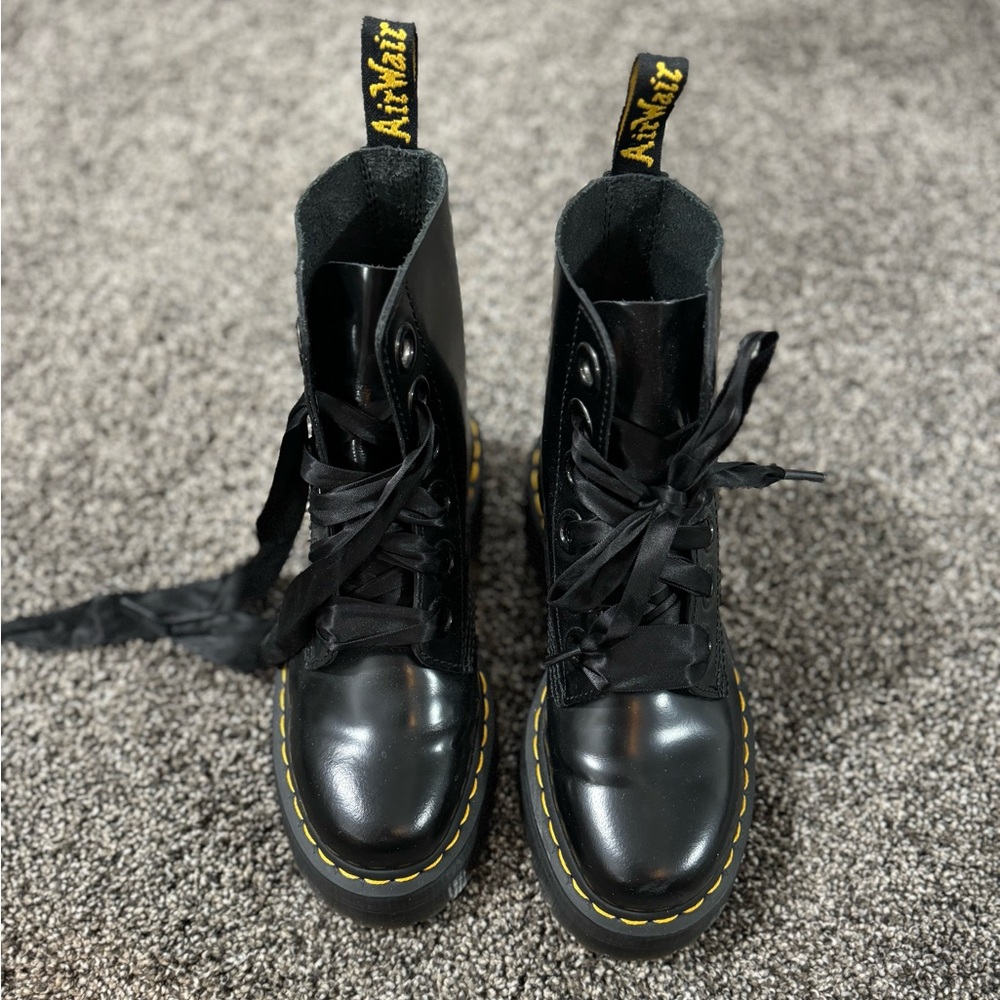 Mollys leather platform boots size 7